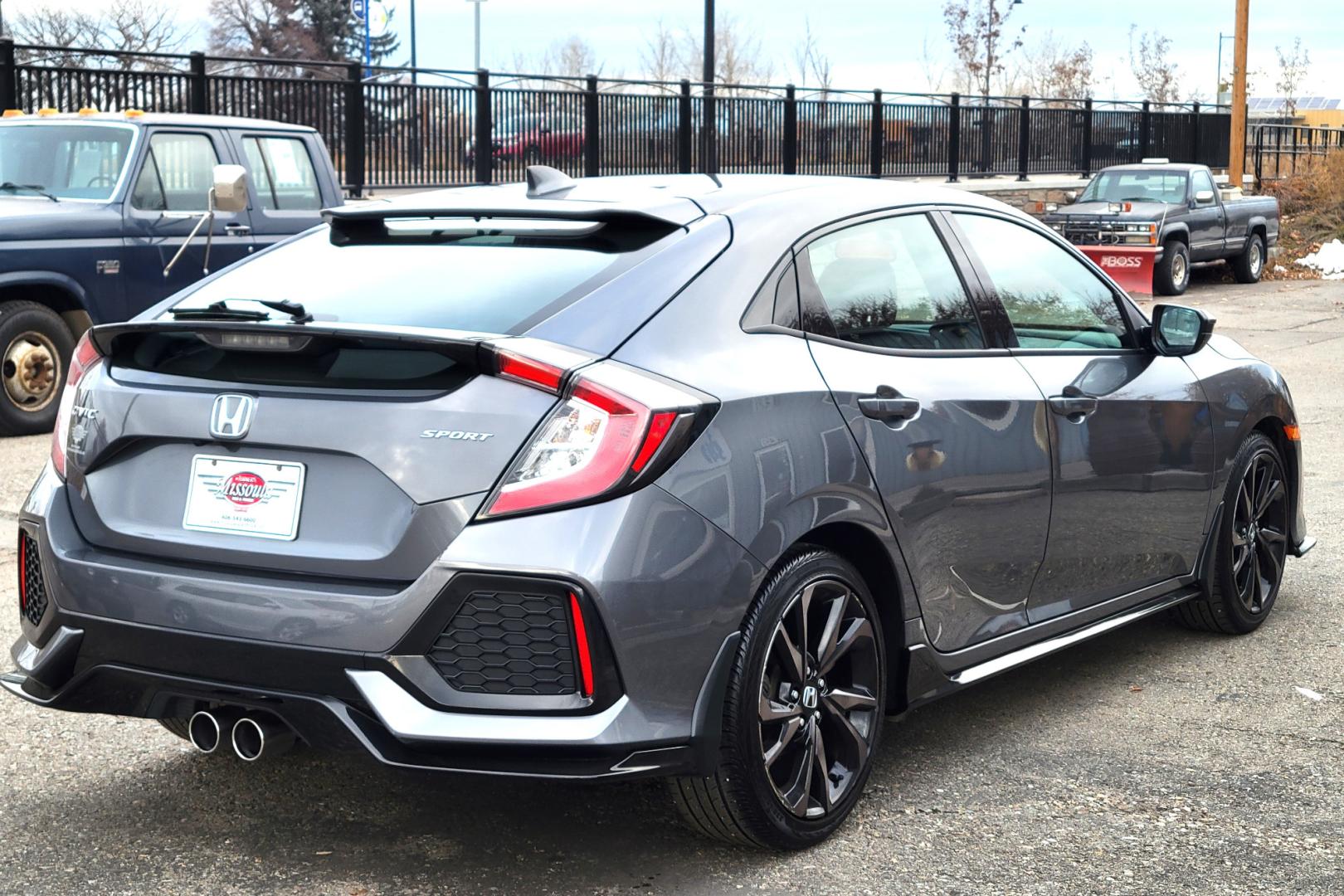 2018 Grey /Black Honda Civic Sport (SHHFK7H40JU) with an 1.5L I4 Turbo engine, Automatic transmission, located at 450 N Russell, Missoula, MT, 59801, (406) 543-6600, 46.874496, -114.017433 - Photo#5